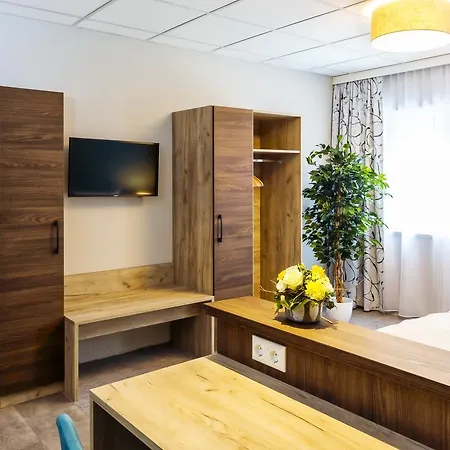 Max Appartementhaus Apartamento